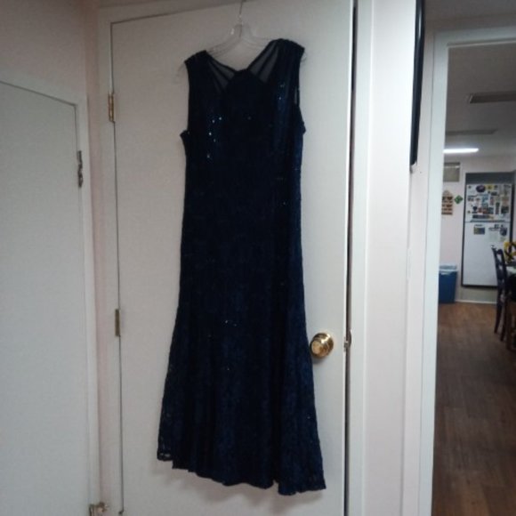 Navy sequined lace gown - Picture 3 of 5